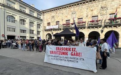 Basauriko erailketa matxista salatzeko elkarretaratzea deitu dute Bergaran