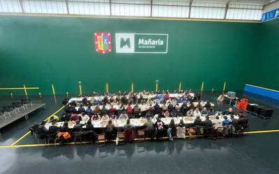 [ARGAZKI GALERIA]: Mañariko Gazte Egunak lehenengo harria jarri du