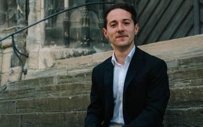 Organoak Plazara egitasmoko emanaldia eskainiko du Mikel Ansola organistak zapatuan, parrokian