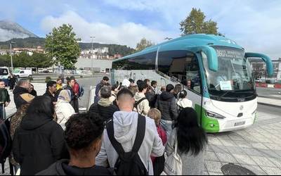 Autobus-gidarien greba mugagabea deituko du ELAK