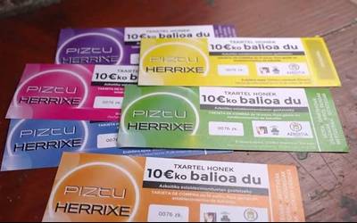 Datorren ostiralean aterako dituzte salmentara merkataritza bonuak