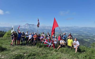 Castet Elkarteak gerrako ume zaldibartarrak eta lurpean jarraitzen duten gudariak gogoratu ditu