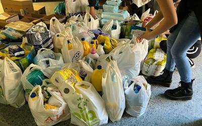 Kubara bidaltzeko oinarrizko produktuen bilketa egingo dute aste honetan