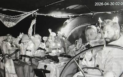 Sakandarra atxilotuta Flotillan, Unanuko eta Dorraoko mediku kontsultategia, Geroa Bai tren zabaleraz eta LABek manifestazioa