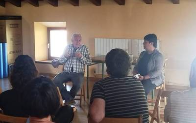 Literatura paisaia bat da
