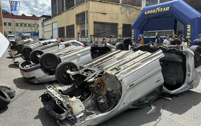 Ordubete eta bost minutuan 12 auto moztu ditu Bihurri aizkolariak Bergaran