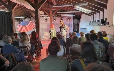 [ARGAZKI GALERIA] 'Arizona' antzezlana eta kantu-poteoa izan dira asteburuan Mañariko Maiatza Kulturalaren barruan