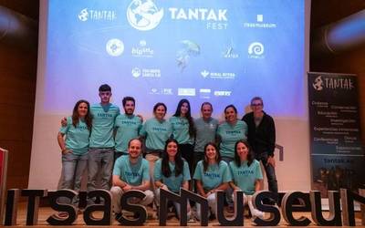 Tantak Fest jaialdiak 1.500 lagun bildu ditu Bilboko Itsasmuseumen