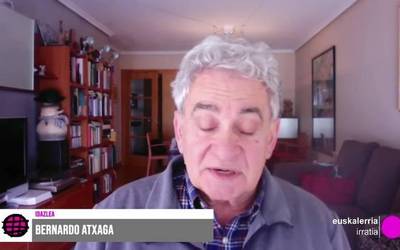 Bernardo Atxaga: "Enarak liburuak nire azken 50 urteotako lanen paisajeak biltzen ditu"