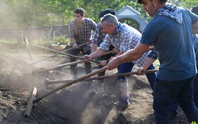 [ARGAZKIAK] 3.500 kilo ikatz atera dituzte Goizuetako txondorretik