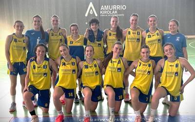 Zaraobe Saskibaloi Taldeko emakumezkoen senior taldeak 'final four'-a jokatuko du asteburuan Bañuetan eta jaia prestatu dute