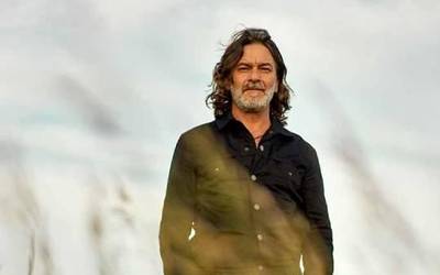 Quique Gonzalezek hasiko du 'Kontzertuan eta irekita' zikloa
