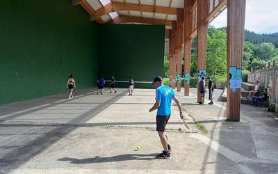 Herriko lehen Pala Txapelketako finalak jokatuko dituzte bihar