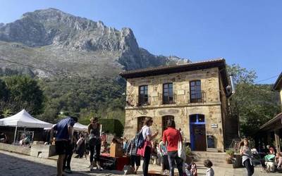 Ekainaren 7an artisau azoka egingo dute Arrazolan