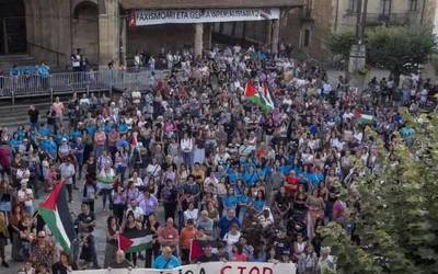 Palestinaren aldeko diru bilketa hasi dute Elorrion