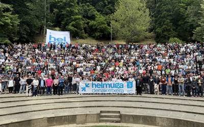 2027ko urtarrilaren 9ko manifestazioa azkena izateko nahia adierazi du Sarek