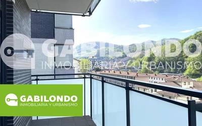 Gabilondo inmobiliaria: Terrazadun etxebizitza Iñiguez kalean