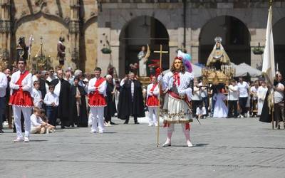Corpus-prozesioko protagonistak pozik eta hunkituta agertu dira honek utzitakoarekin