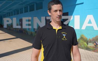 Asier Astelarra, Arkoteko entrenatzailea: "Taldea erabat aldatu da, baina borrokatzeko gogoakaz gaude"