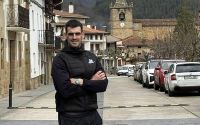 Pilota, areto futbola eta mendi lasterketa