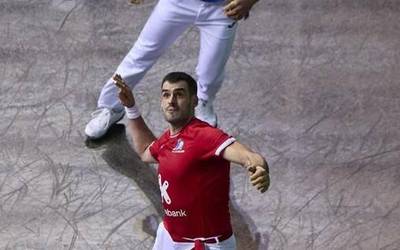 Joseba Ezkurdiak Altsasun bilatuko du Lau eta Erdiko San Fermin torneorako txartela