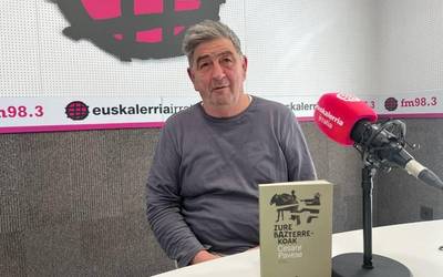 Jon Alonso: "Hiriaren eta herriaren arteko talka oso presente dago Paveseren literaturan"