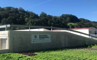 Baztango Udalak garbigunearen balorazio «arras positiboa» egin du bere irekieraren urteurrenean
