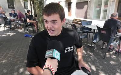 Zer diote gazteek gidabaimena ateratzeko adina atzeratzearen inguruan?