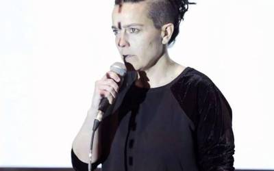 Maialen Lujanbiok egindako hitzen performancea Oñatin lurreratuko da