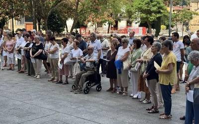 Pili Irazabali omenaldia, argazkitan
