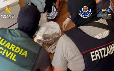 Droga-trafikoan aritzen zen talde kriminal bat desegin dute Getxon