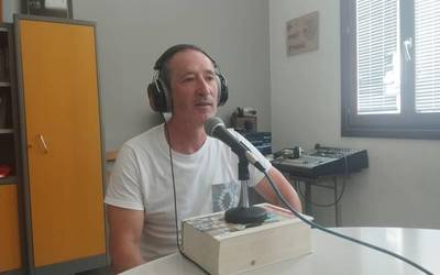 Pico Pas mendia igoko dute Leitzako Aurrerako Mendibil Mendi Taldeko kideek