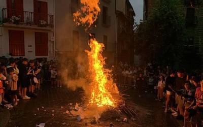 San Juan suak piztuko dituzte gaur, baina intentsitate baxuagokoak izango dira