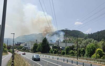 Sute bat egon da Fagor Ederlan atzeko mendian, eta autobiderako sarrera itxi egin dute