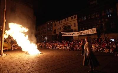 San Juan bezperako ekitaldiak Arrasatetik