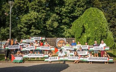Aurtengo jaietan ere Palestinaren aldeko aldarria presente egoteko deia