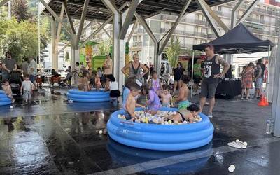 Makal Txikiaren igoera eta apar festa, iruditan