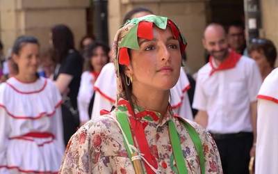 Guardiako botarga batu zaio Arabako herri inauterietako material didaktikoari