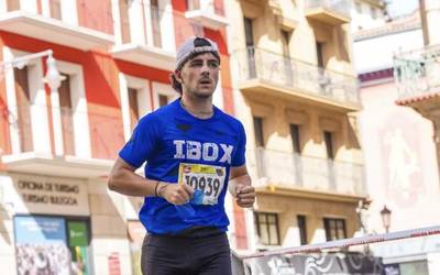 Jon Gil lakuntzarra, La Media San Fermineko 10 km-koan laugarren