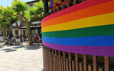 Ostadar bandera plazan