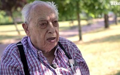 Angel Serrano Martinez: "Auzokide asko etorri zaizkit zorionak ematen, ez zuten ezagutzen nire txirrindulari alde hori"