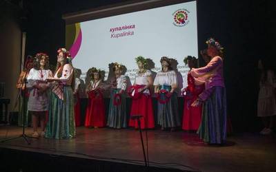 Euskara-Errumaniera-Errusiera hiztegia aurkeztu du Aiaraldeko Euskalgintza Kontseiluak