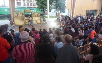 Musika eta zirkua Altsasuko udan