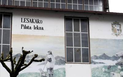 Arkupeak Pilota Elkarteko Mikel Mayarekin egon gara