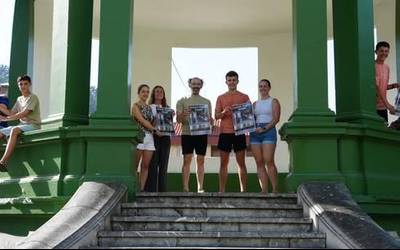 Debako banda, Sune eta Xabi Solano, biharko kontzerturako prest