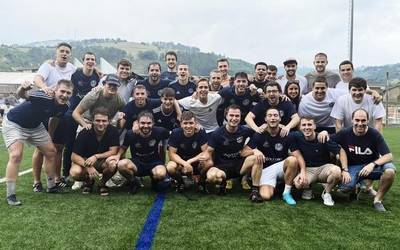 Gaur erabakiko dira Ipintza udako futbol txapelketako txapeldun berriak