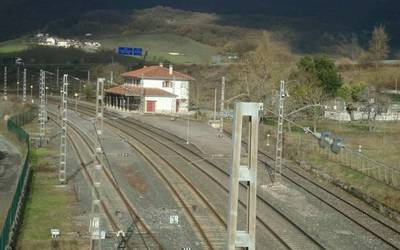 Adifek trenbide azpiegitura babesteko itxiturak jarriko ditu