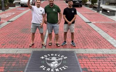 Trial erakustaldiarekin dator Motoclub Plaentxik antolatutako IV. Moto Topaketa