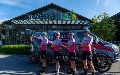 Garmendi Razing Erreka Team bizikleta taldea aurkeztu du Doneztebeko Erreka Kirol Elkarteak