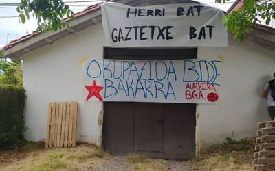 Hainbat udaletako kontuak, Bakaikuko gaztetxea, festak